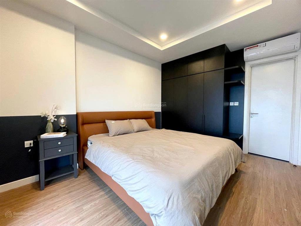 Cho thuê kosmo tây hồ 2pn, full nội thất cao cấp, view hồ tây cực đẹp