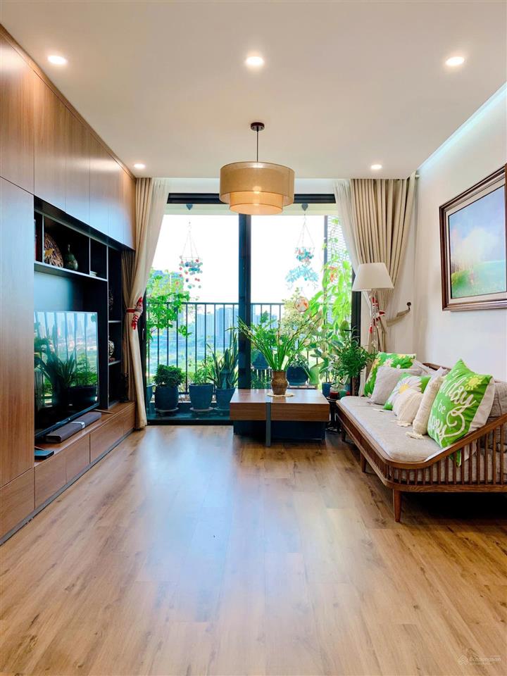 Chính chủ cho thuê chcc 6th element tại tây hồ 2pn, full option và nhiều tiện ích cao cấp