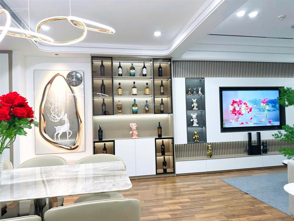 Em chính chủ cần chuyển nhượng căn hộ 2pn+1 (95m²) ở ia20 ciputra, giá hơn 6 tỷ, có slot ô tô