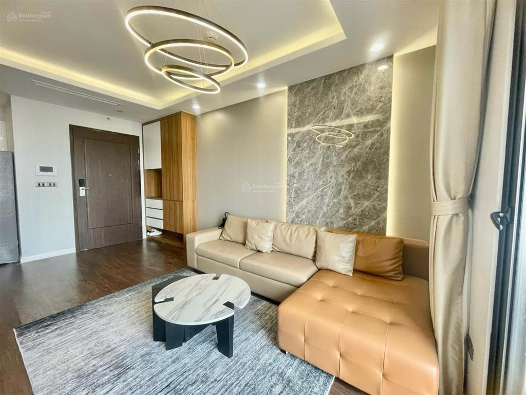 Hàng hiếm cho thuê cc 2pn tại tây hồ residence, nội thất cơ bản/full. giá chỉ từ 12tr, view hồ tây.