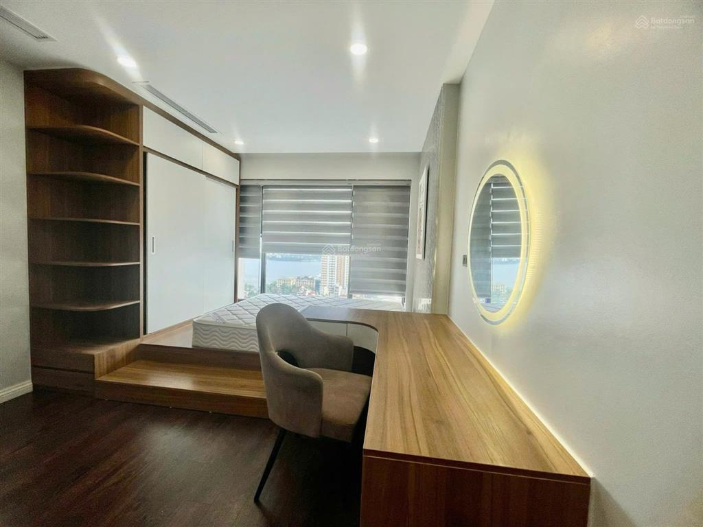 Hàng hiếm cho thuê cc 2pn tại tây hồ residence, nội thất cơ bản/full. giá chỉ từ 12tr, view hồ tây.