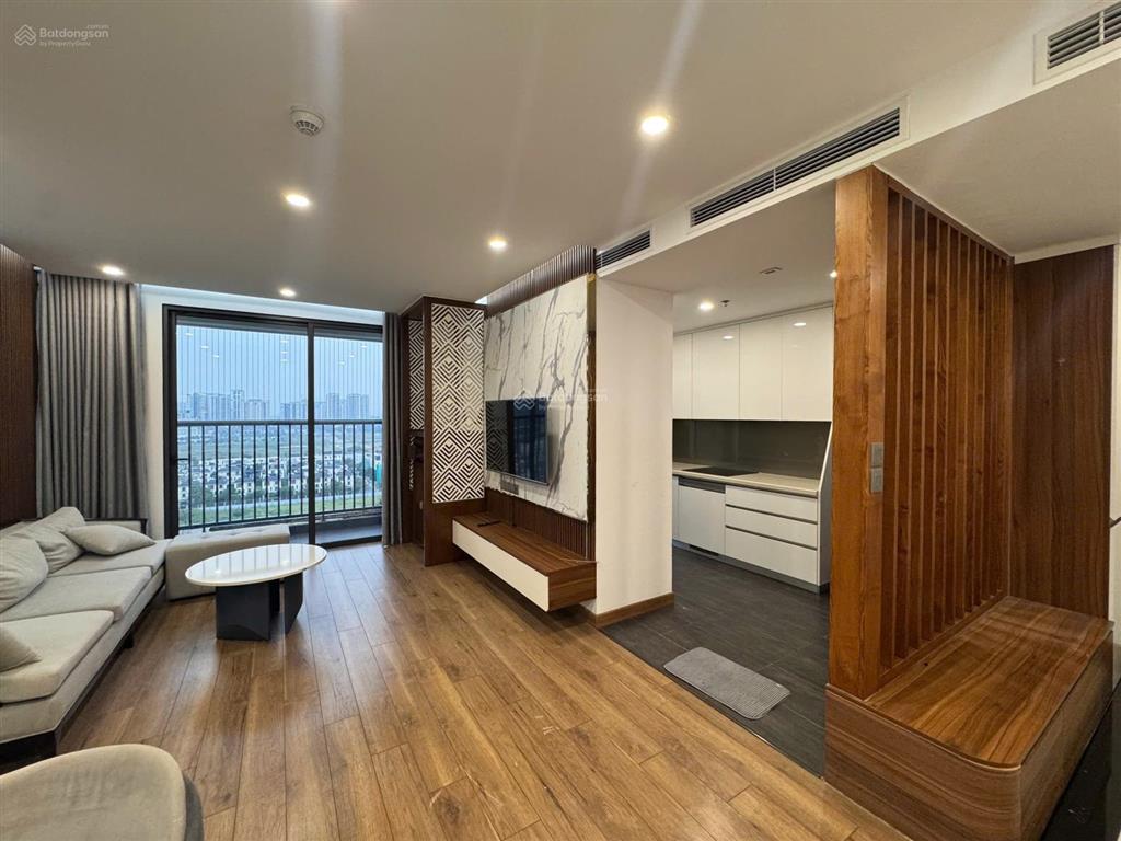 Chính chủ gửi! cho thuê gấp căn 3pn 6th element tây hồ, cơ bản/full đồ, vào luôn, có slot ô tô