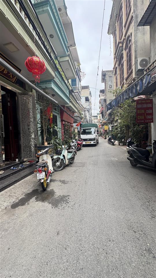 Bán nhà yên bình, phúc la. đường ô tô tránh, kdoanh, full nội thất, sổ đẹp, 45m2. 0981 506 ***