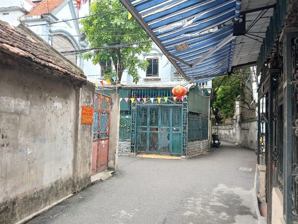 Bán nhà hà trì 3 trung tâm hà đông ô tô đỗ cửa 2 thoáng trước sau