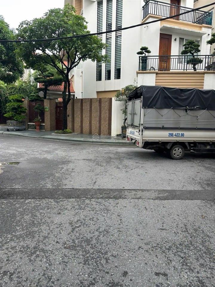 Hiếm có khó tìm  mặt phố nguyễn văn trỗi hà đông  kinh doanh đỉnh  vỉa hè đá bóng
