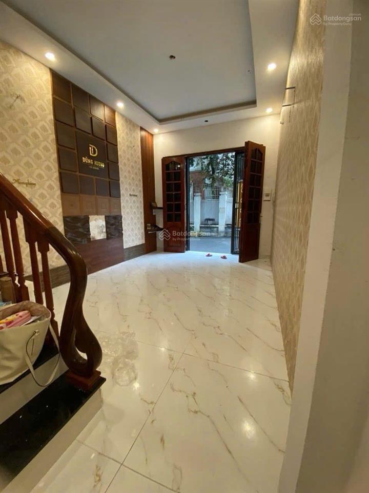 Hiếm có khó tìm  mặt phố nguyễn văn trỗi hà đông  kinh doanh đỉnh  vỉa hè đá bóng