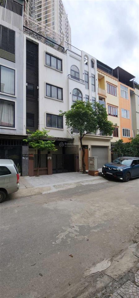 Super phẩm liền kề kđt văn khê  gara 2 ô tô  nội thất xịn  sân trước khe thoáng sau  82.5m x 5