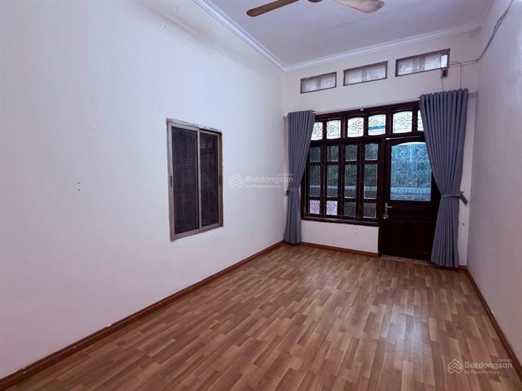 Bán nhà mặt phố lê lợi  hà đông. vị trí kinh doanh đắc địa dòng tiền cao giá đầu tư 18 tỷ