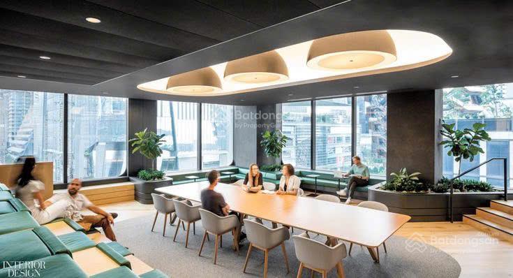 Hot văn phòng view hồ 3 mẫu ô đồng lầm có hầm xe + thang máy diện tích 150m²
