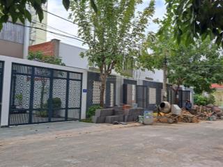 Biệt thự vườn 20x25 làng đại học đường thông giá 42.x tỷ siêu hấp dẫn