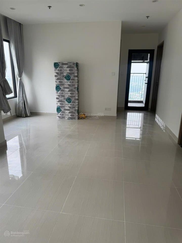 Bán căn hộ 2pn + 2wc 70m2 chỉ 3,02 tỷ sổ sẵn  dự án vinhomes grand park