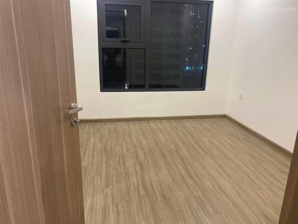 Bán căn hộ 2pn + 2wc 70m2 chỉ 3,02 tỷ sổ sẵn  dự án vinhomes grand park