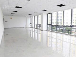 Cho thuê sàn văn phòng diện tích lớn gần 200m2  mt võ văn kiệt giá tốt chỉ 260ngh/m2