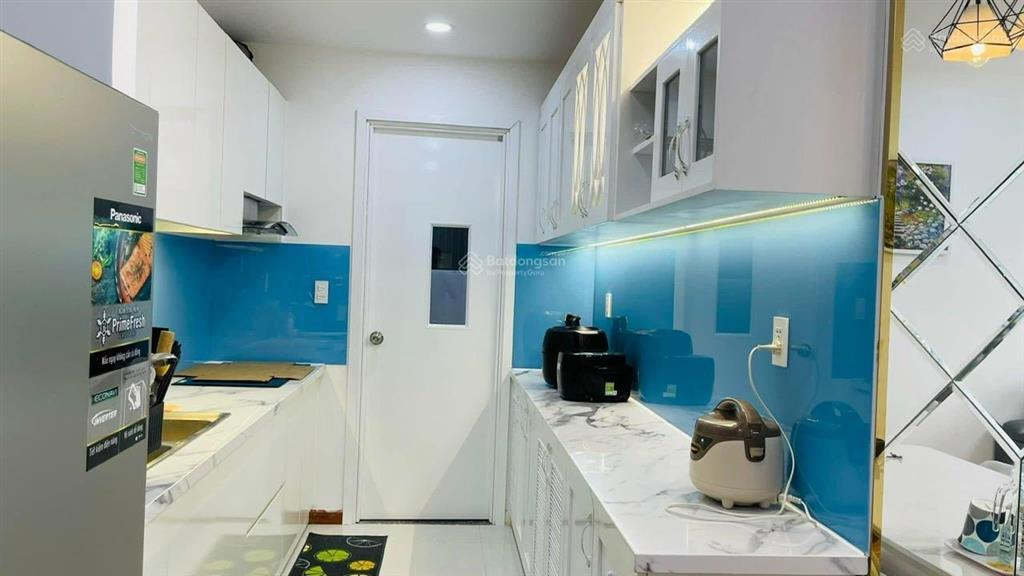 Bán gấp hiệp thành building q12  2pn2wc76m21ty590