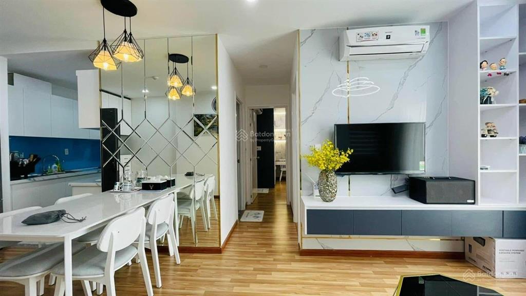 Bán gấp hiệp thành building q12  2pn2wc76m21ty590