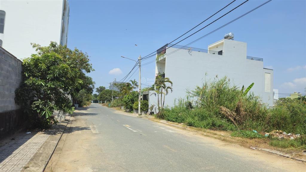 Bán đất đường long thuận, long phước, diện tích 62,8 m2. giá tốt chỉ 3.9 tỷ.  0968 725 ***