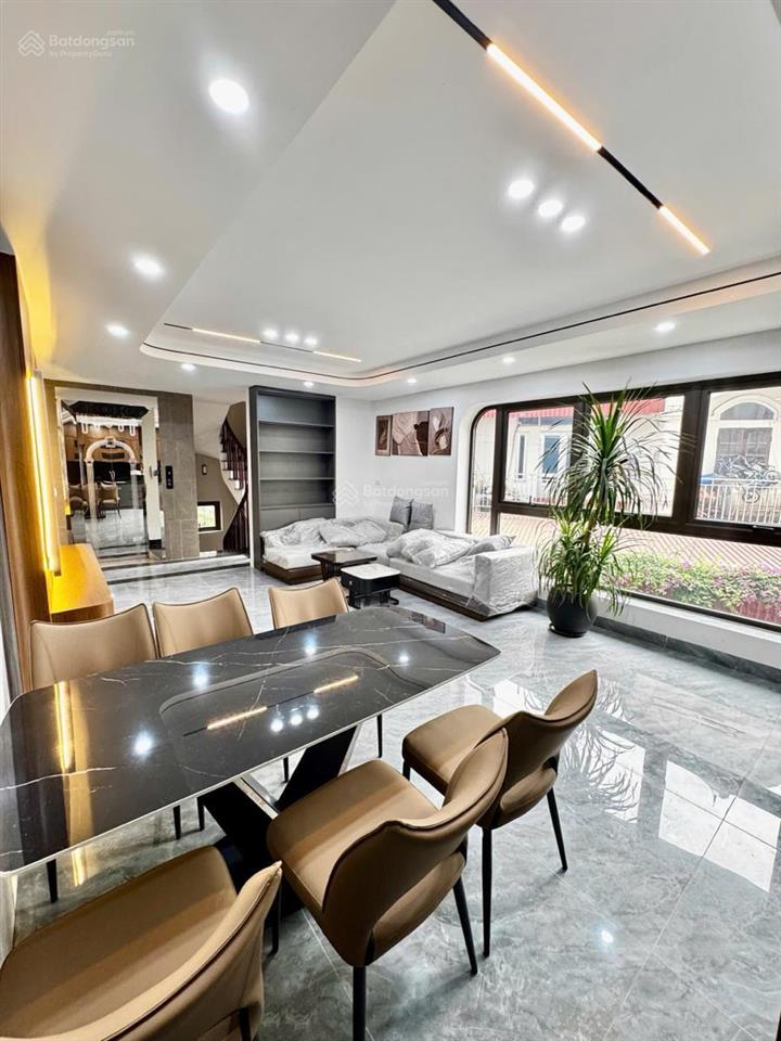 Cực hiếm! phương mai, ô tô đỗ, sát hồ, nhà mới, 6 tầng thang máy, full đồ, ở hay cho thuê đều được