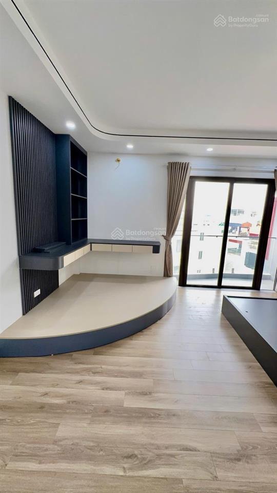 Cực hiếm! phương mai, ô tô đỗ, sát hồ, nhà mới, 6 tầng thang máy, full đồ, ở hay cho thuê đều được