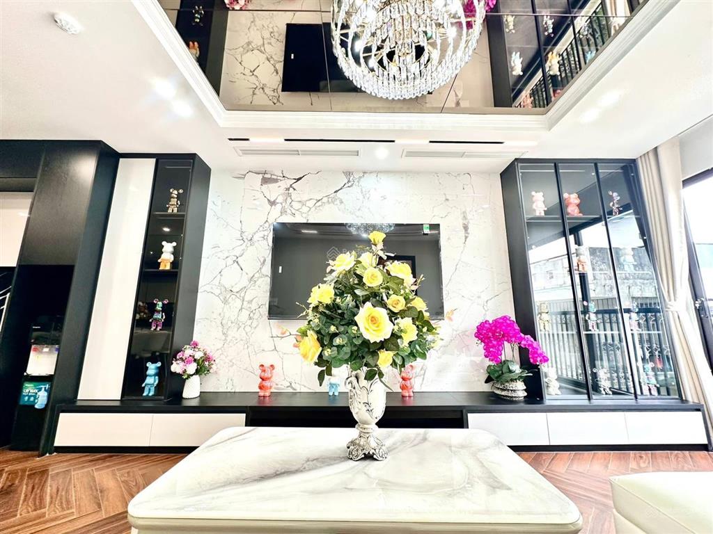 Cực hiếm! nhà giảng võ, 20m ra phố, ô tô đỗ, nhà dân xây mới, 2 mặt thoáng, full đồ, 40m2 * 5t