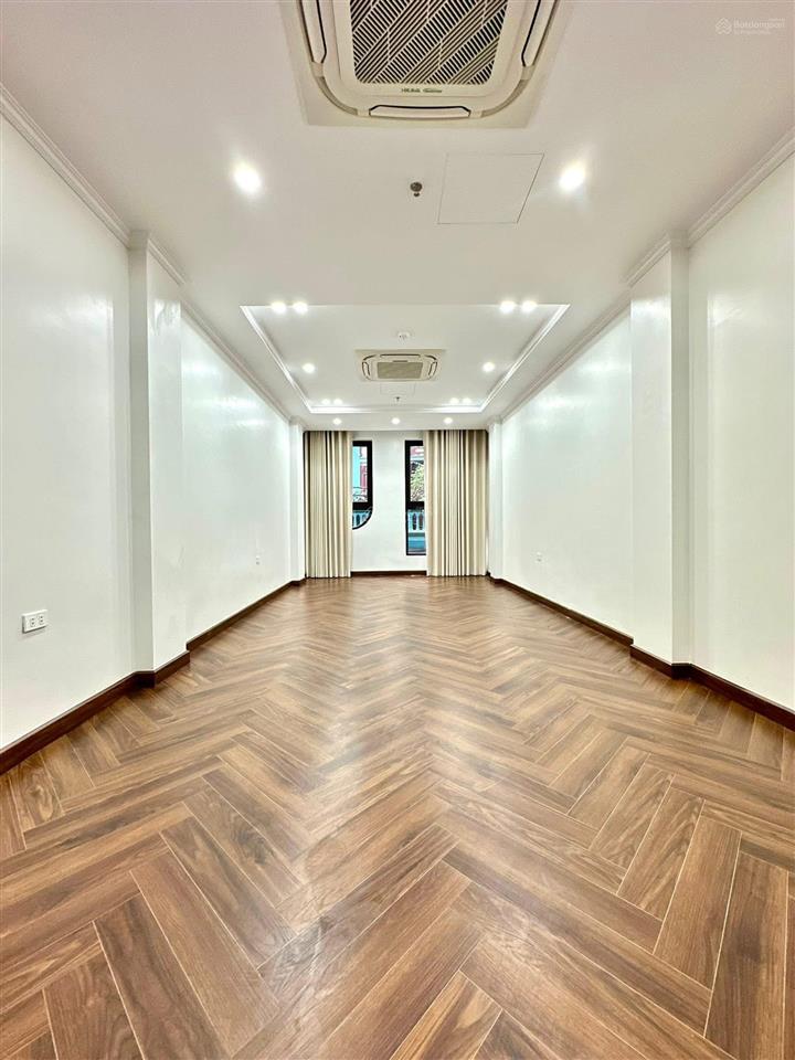 Cực hiếm! nhà giảng võ, 20m ra phố, ô tô đỗ, nhà dân xây mới, 2 mặt thoáng, full đồ, 40m2 * 5t