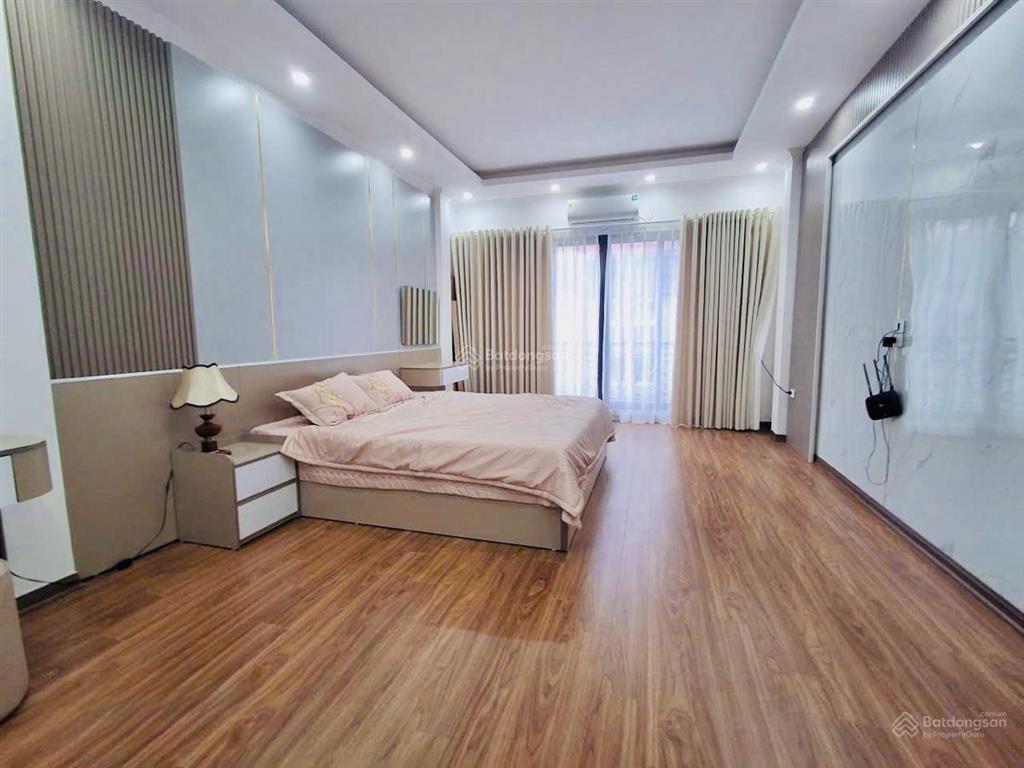 Bán nhà tôn đức thắng, sát phố, ngõ ba gác thông, nhà xây mới, 2 thoáng, full đồ, 41m2*5t