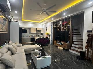 Tây sơn, 20m ra ô tô, ngõ thông kinh doanh, nhà dân xây mới, 2 thoáng, full đồ, 41m*5t