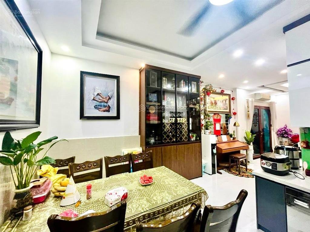 Thái thịnh, ô tô qua nhà, ngõ thông kinh doanh, nhà xây mới, lô góc, full đồ, ở ngay, 41m2*5t