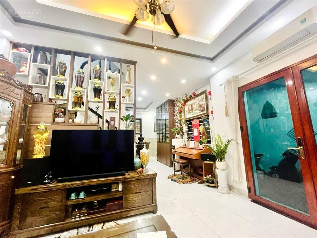 Thái thịnh, ô tô qua nhà, ngõ thông kinh doanh, nhà xây mới, lô góc, full đồ, ở ngay, 41m2*5t
