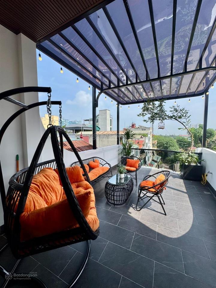 Tôn thất tùng, sát phố, ngõ ba gác thông tứ tung, kinh doanh đỉnh, nhà mới, lô góc, full đồ, 41m*5t