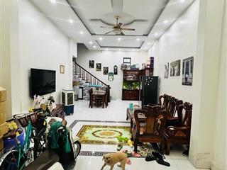 Chùa bộc, ô tô đỗ, 10m ra phố, ngõ thông kinh doanh, sát hv ngân hàng, không qh, nhà dân xây, 39m