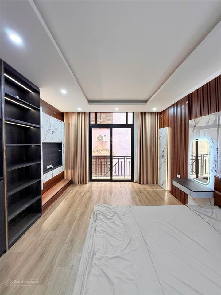 Tôn đức thắng, 30m ra phố, ngõ ba gác thông tứ phía, nhà xây mới, 2 thoáng, full đồ, 42m2*5t