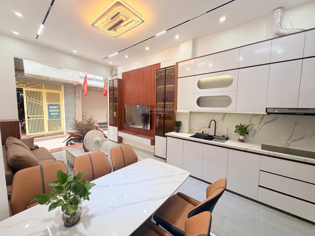 Bán nhà yên lãng, 30m ra phố, ngõ ba gác thông tứ phía, nhà mới, 2 thoáng, full đồ, qh ổn định, 39m