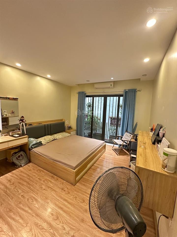 Chùa bộc, 20m ra phố, ngõ thông tứ phía, nhà dân xây, 2 thoáng, full đồ, gần ngay hv ngân hàng