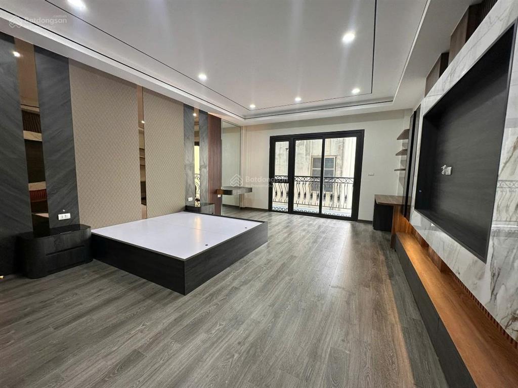 Bán nhà ô chợ dừa, gần phố, 20m ra ôtô tránh, ngõ ba gác thông, nhà mới, 2 thoáng, full nt, 42m2*5t
