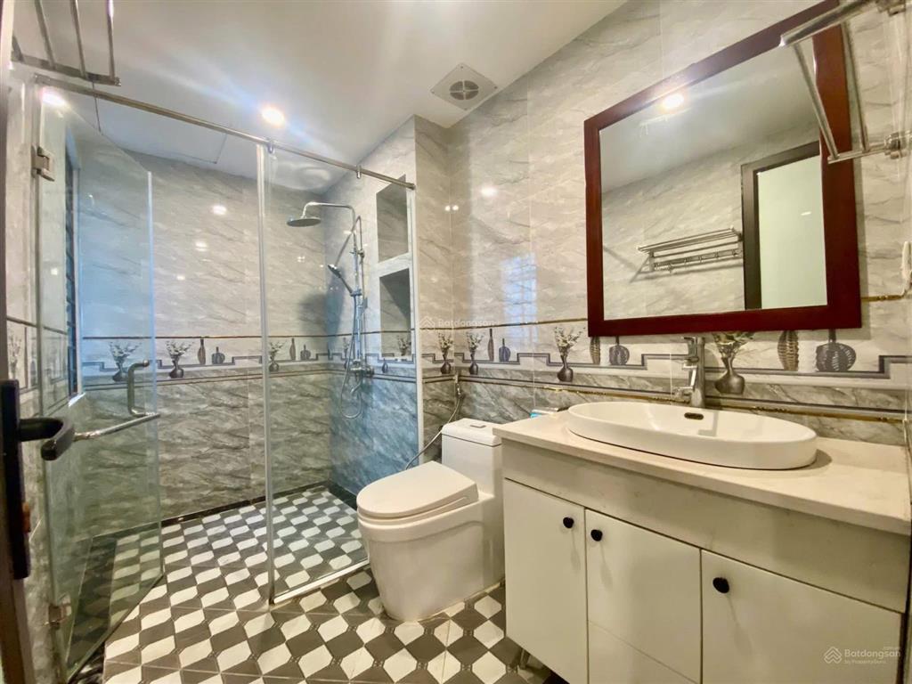 Bán gấp! pháo đài láng, ô tô đỗ, ngõ thông kinh doanh, nhà mới, lô góc, 3 thoáng, full đồ, 41m2*5t