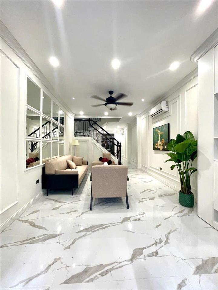 Hiếm! cát linh, 30m ra phố, ngõ thông, nhà xây mới, lô góc, trước nhà rộng 4m, full đồ, 39m2*5t