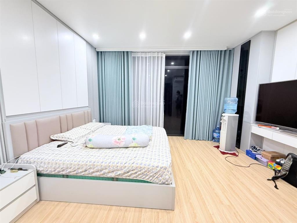 Bán nhà trung phụng, 30m thẳng tắp ra phố, không qh, ngõ ba gác thông, nhà dân xây, full đồ, 39m*5t