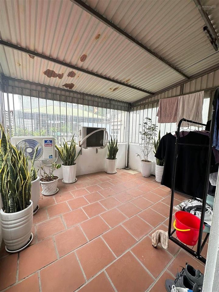 Trần hữu tước, 30m ra phố, 50m ra hồ đắc di, ngõ thông, nhà dân xây, 2 thoáng, full đồ, 41m2*5t