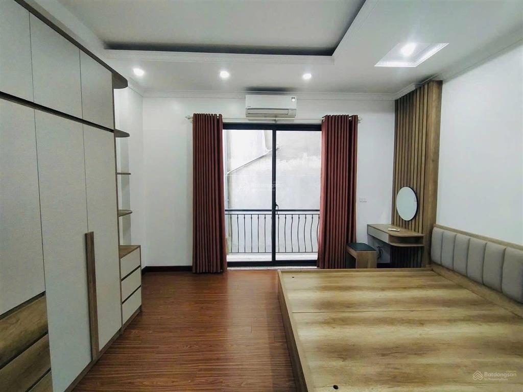Trần hữu tước, 30m ra phố, 50m ra hồ đắc di, ngõ thông, nhà dân xây, 2 thoáng, full đồ, 41m2*5t