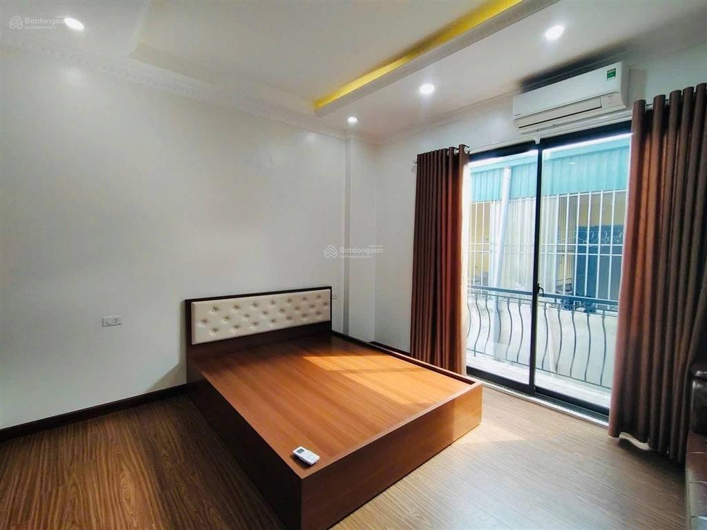 Trần hữu tước, 30m ra phố, 50m ra hồ đắc di, ngõ thông, nhà dân xây, 2 thoáng, full đồ, 41m2*5t