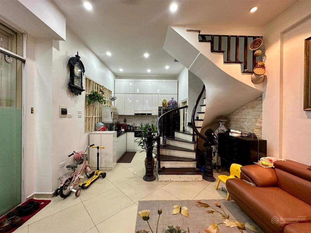 Giá đầu tư! vũ ngọc phan, gần ô tô, k qh, sát phố, lô góc 3 thoáng, nhà dân xây, full đồ, 39m*5t