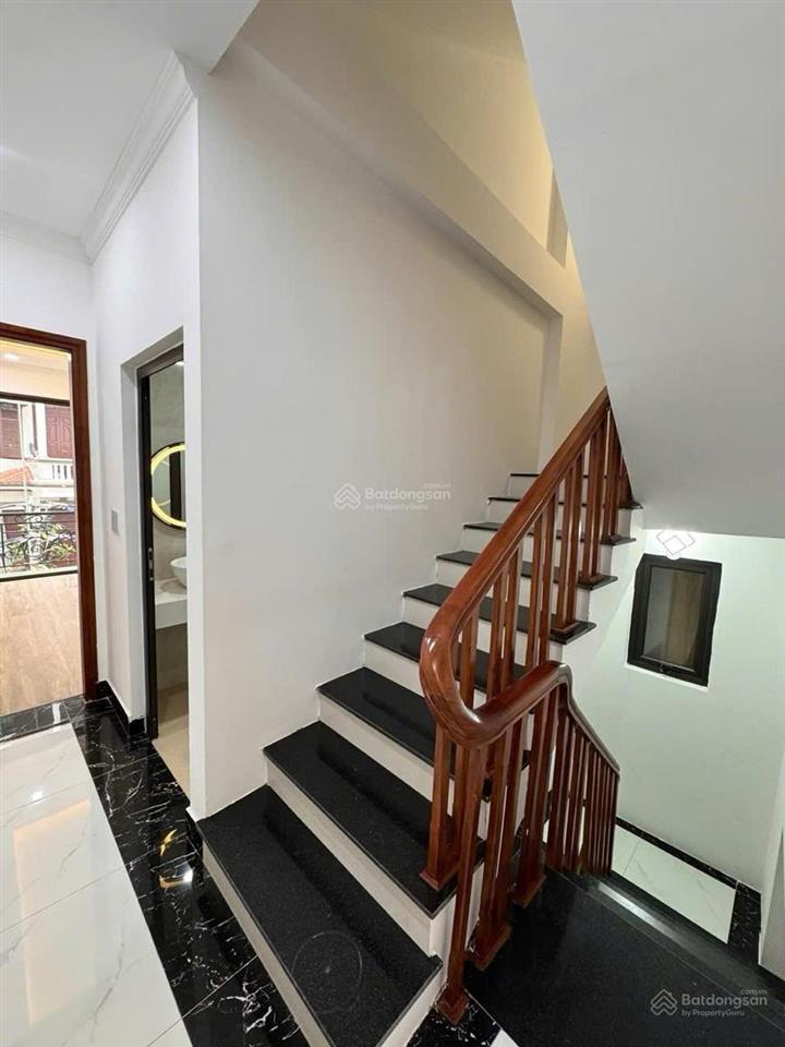 Cắt lỗ nhà thái thịnh, 39m², 5 tầng, 20m ra phố, ngõ thông kinh doanh, nhà mới, full đồ, ở ngay.