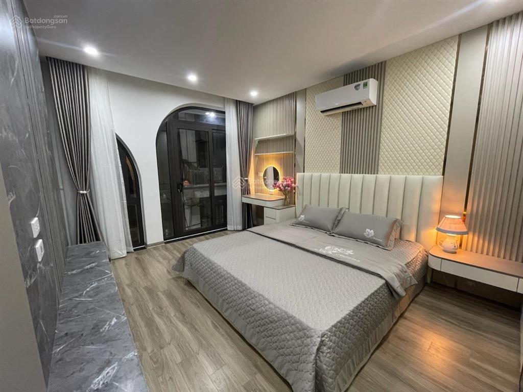 Siêu phẩm thang máy hồ đắc di, ô tô đỗ, vài bước ra hồ, ngõ thông, nhà xây mới, full đồ, 45m*6t