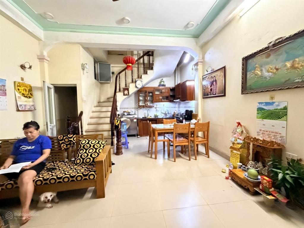 Láng hạ, 30m ra phố, mặt ngõ thông tứ phía, nhà dân xây, lô góc, 3 thoáng, 41m2*5t