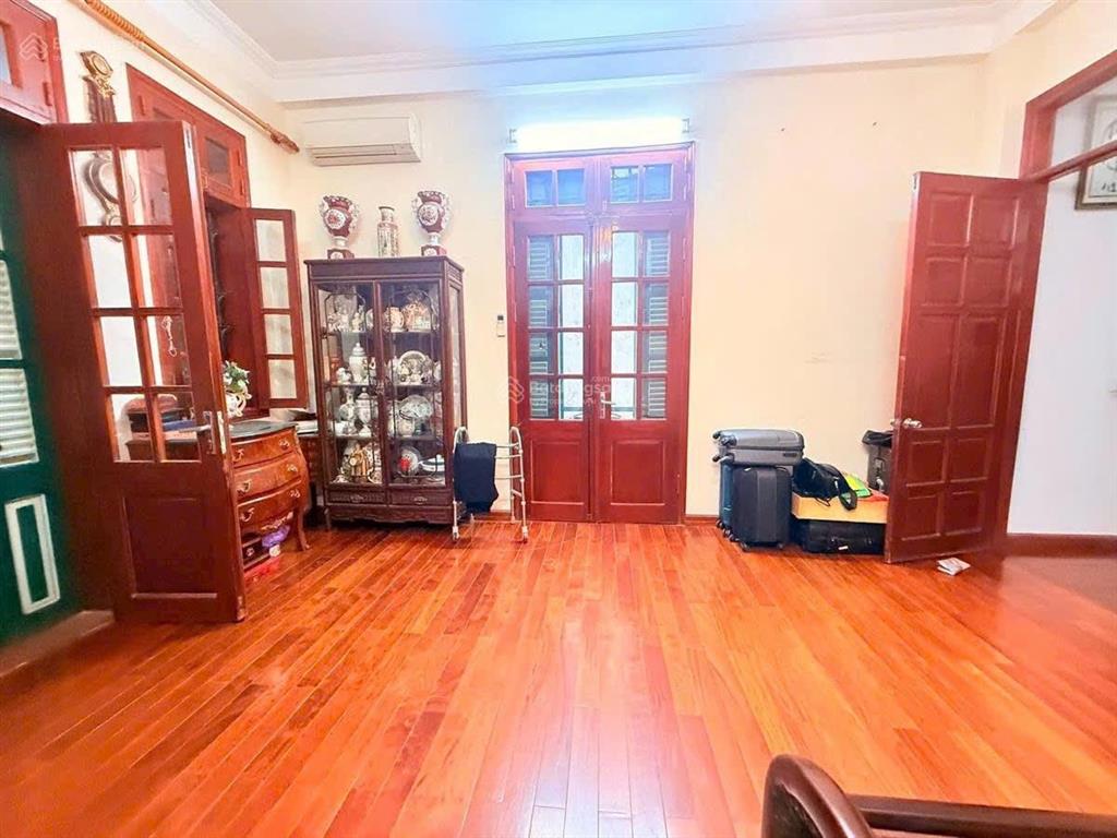 Bán nhà riêng thái hà, vf3 đỗ cửa, 30m ra phố, ngõ thông, nhà dân xây mới, thoáng trước sau, 47m*5t