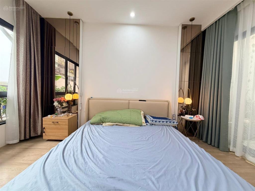 Bán nhà cù chính lan, vf3 đỗ, ngõ thông, vài bước ra phố, nhà mới, lô góc, full đồ, 39m*5t