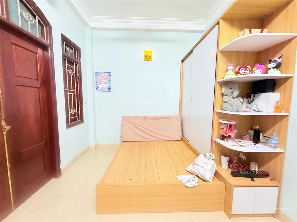 Hồ ba mẫu, ô tô ngủ trong nhà, ngõ thông tứ phía, vài bước ra hồ, nhà dân xây, 2 thoáng, 40m*5t