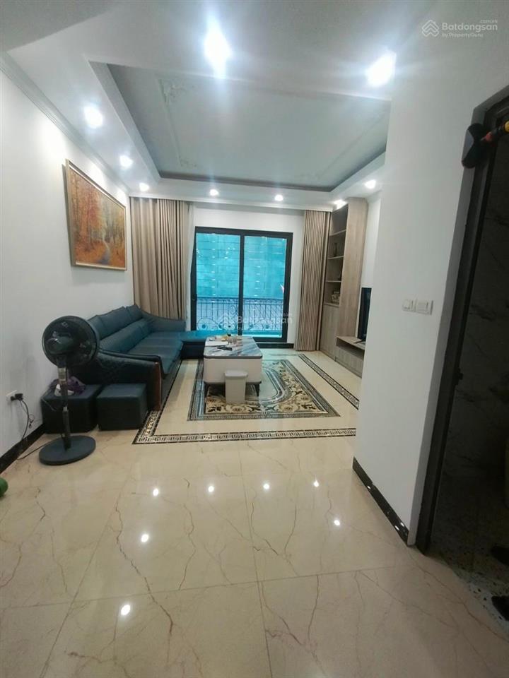 Giảm sâu! pháo đài láng 40m, thoáng trước sau, ô tô vào nhà, ngõ thông, nhà dân xây mới, full đồ