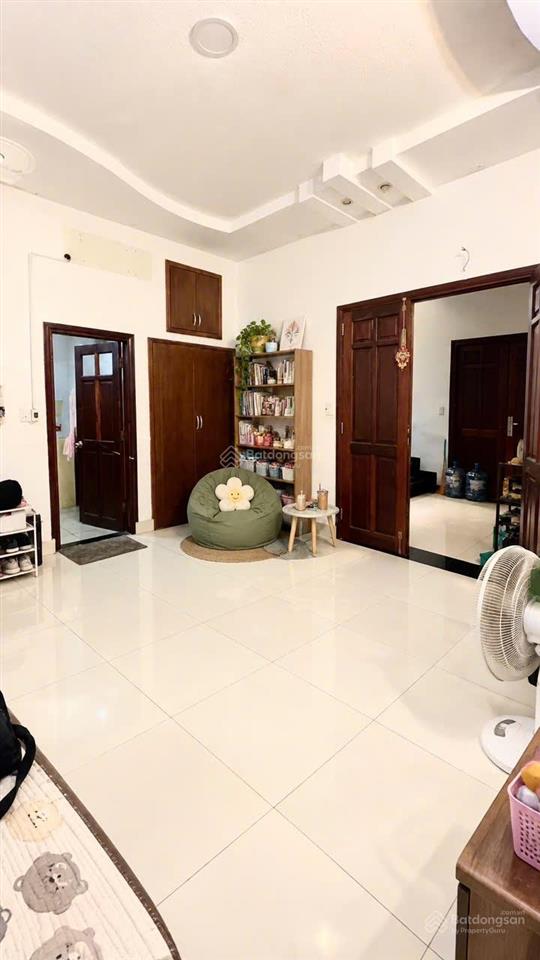 Bán nhà tân hương  78m2  6x13m  5 tầng  6pn  hẻm 7m thông  sát mặt tiền  gần chợ, giáo xứ