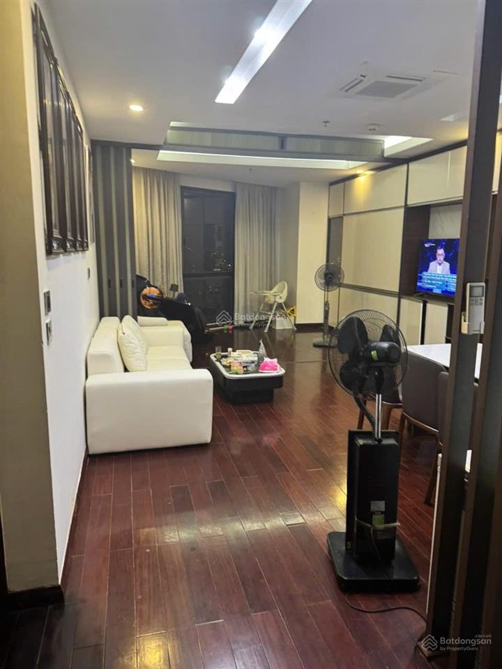 Bán cc royal city, 15 tỷ vnd, 129m2, 3pn, 2wc, chính chủ, căn góc